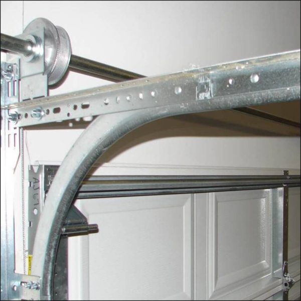 garage-door-track-repair2-q37youj2u6k5r9rq4eoqn34blu3s4yd6ecrnr22a28